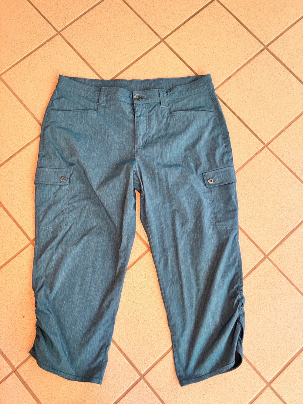 Eddie Bauer | Cargo Hiking Capri Pants | Ruched Hem | Teal Blue | Size 12